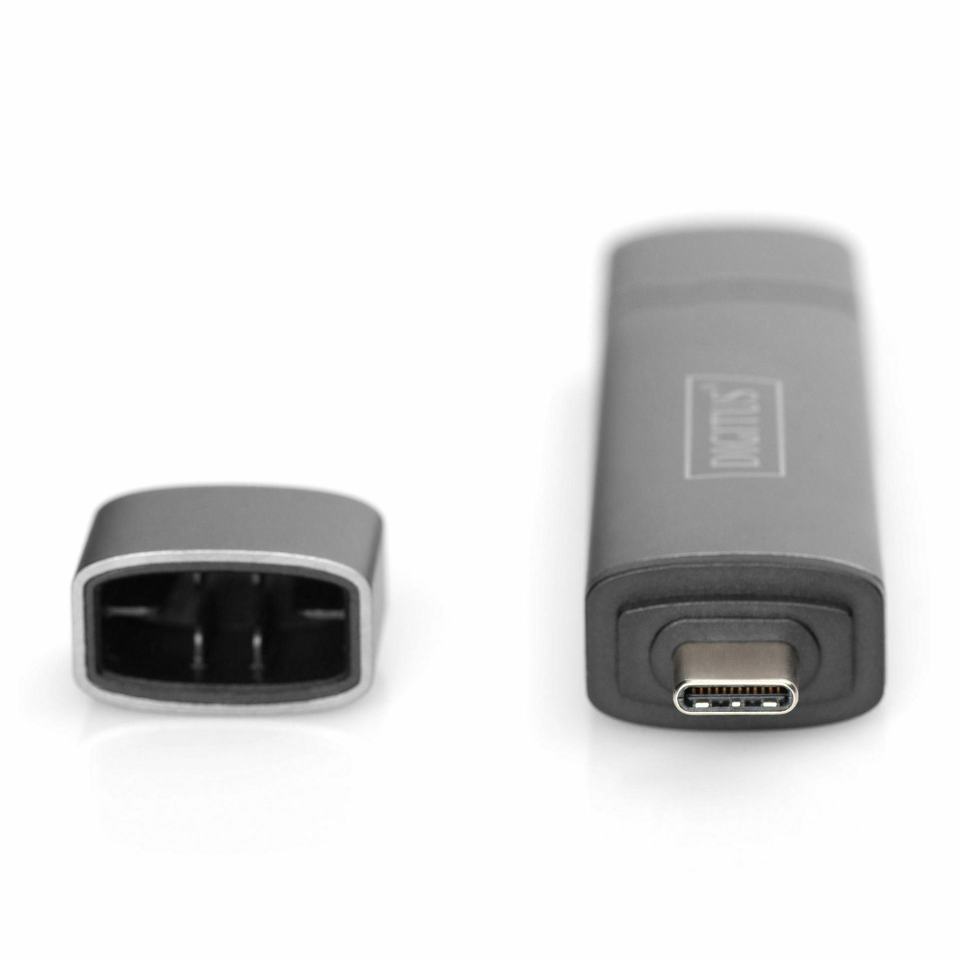 digitus_čitalec_kartic_usb_3.0_in_tip-c_zunanji_dongle_da-70886_5.jpg
