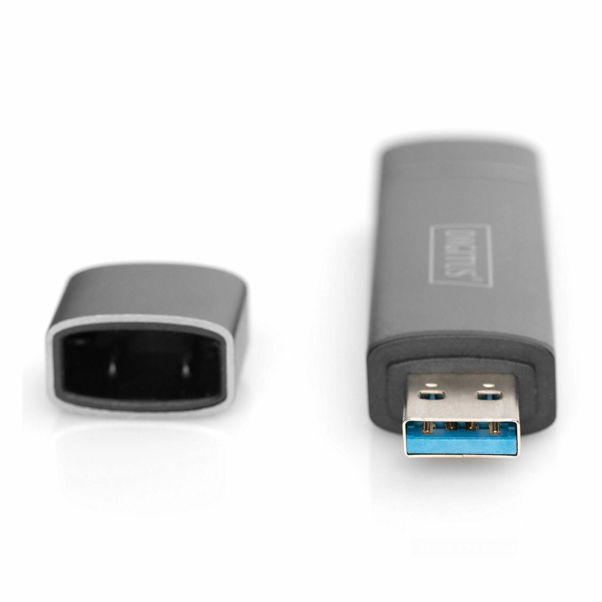 digitus_čitalec_kartic_usb_3.0_in_tip-c_zunanji_dongle_da-70886_6.jpg