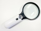 moller_lupa_z_led_osvetlitvijo_-_2,5x_poveČava_-_premer_lupe_90_mm_8501402.jpg