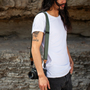 peak_design_slide_naramni_pas_za_dslr_in_mirrorless_fotoaparate_-_sage_3.jpg