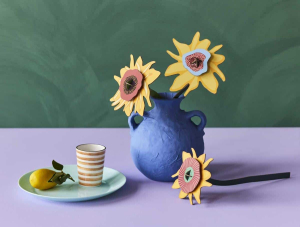 studio_roof_artist's_bouquets_-_van_gogh_sunflowers_flow21_2.jpg
