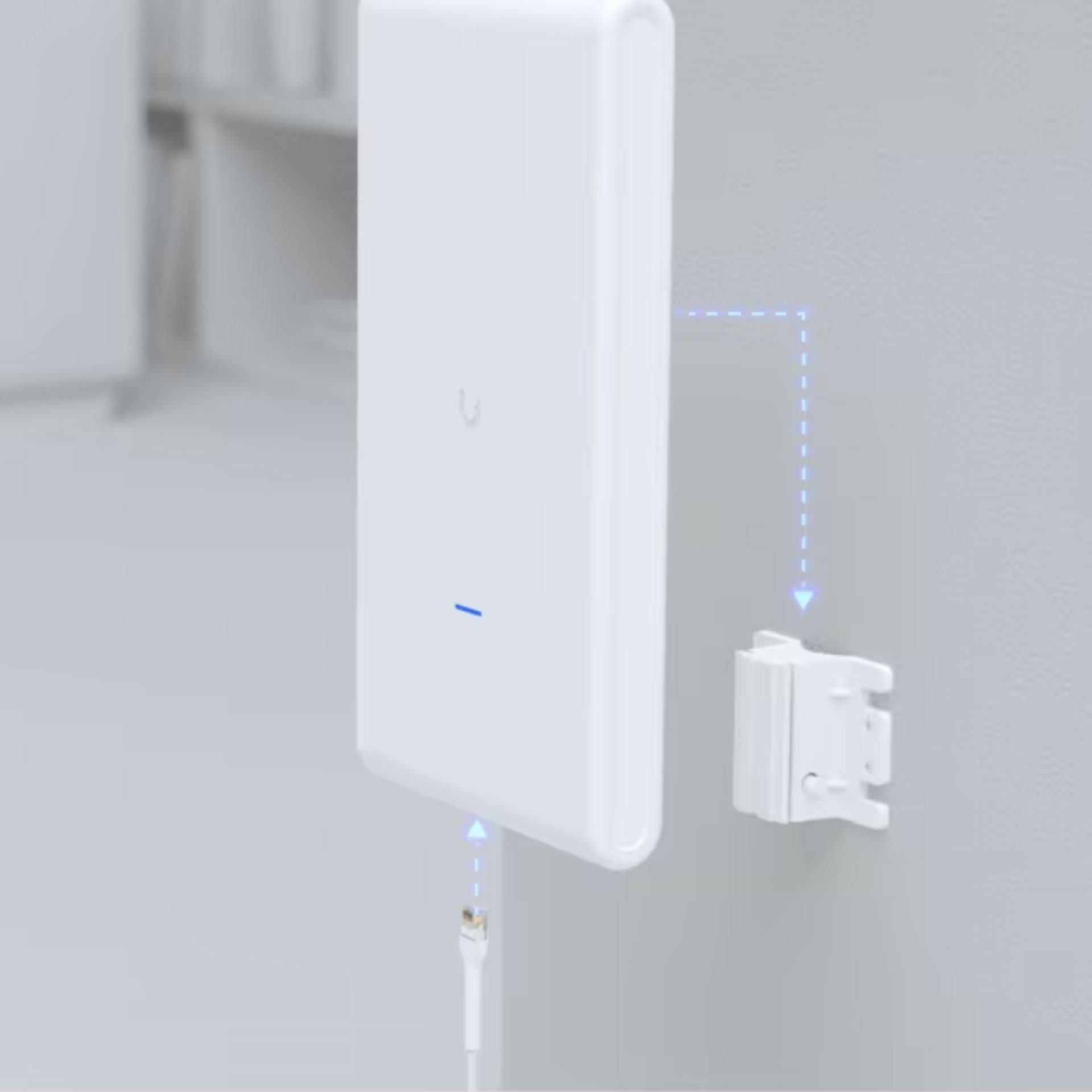 ubiquiti_dostopna_točka_wifi_ac_mesh_pro_poe_uap-ac-m-pro_2.jpg