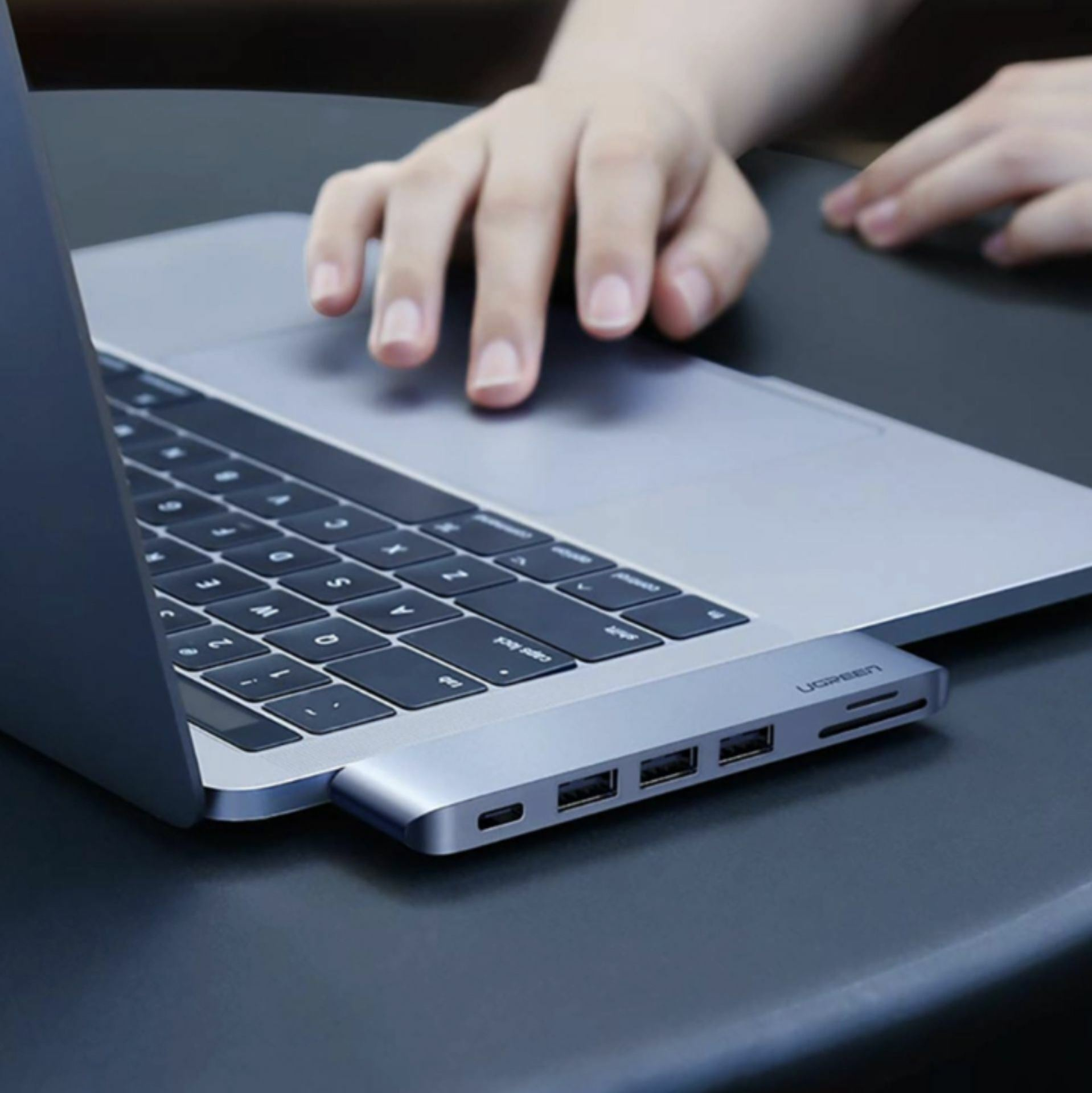 ugreen_priklopna_postaja_usb_tipc_6v1_4k_thunderbolt_cm251_4.jpg
